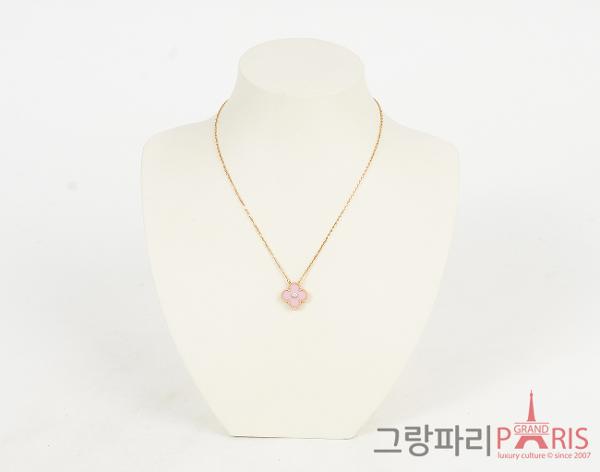 반클리프아펠 홀리데이 빈티지 알함브라 펜던트 핑크골드 세브르 포슬린 다이아몬드