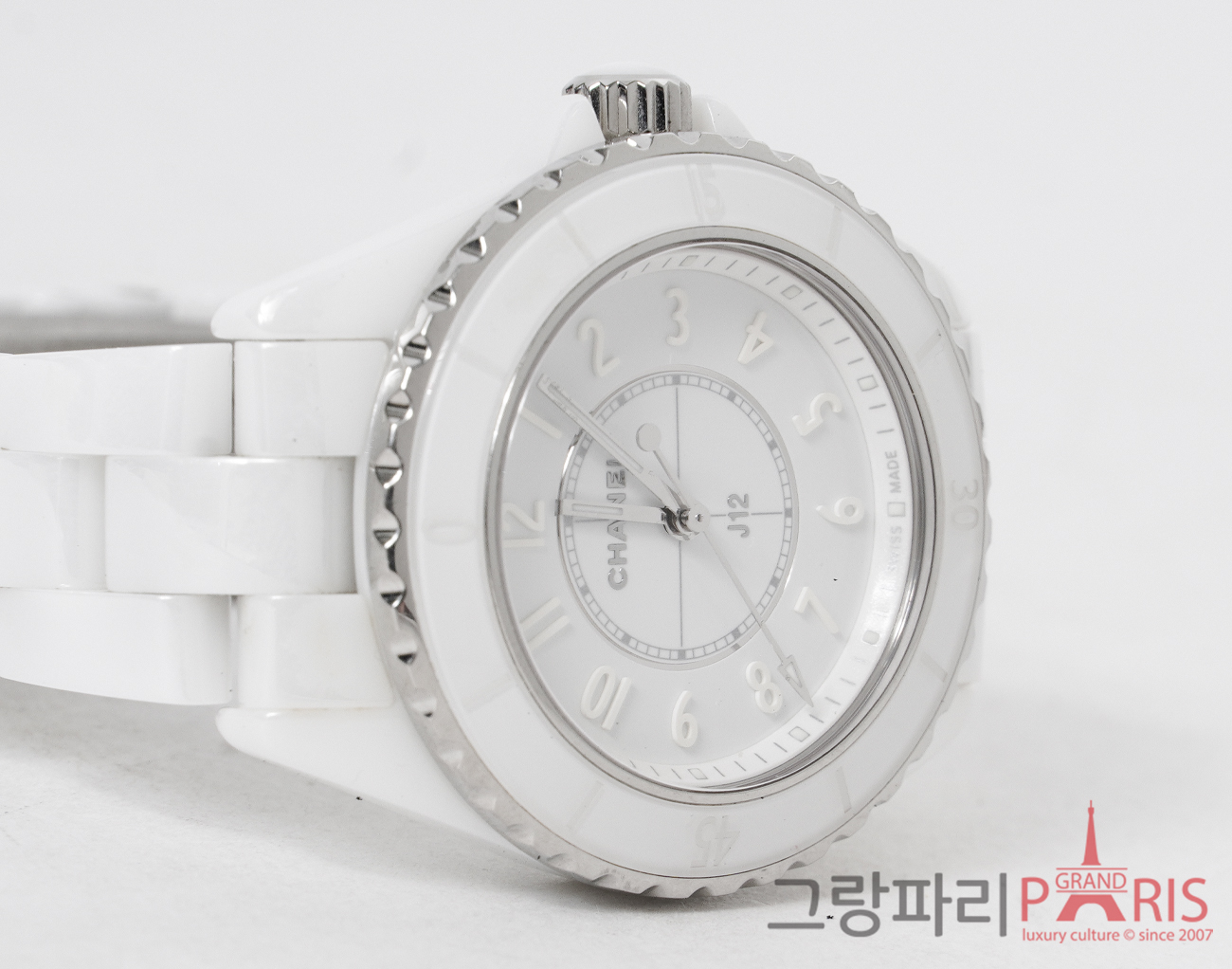 샤넬 J12 팬텀 워치 33mm 화이트 세라믹 H6345