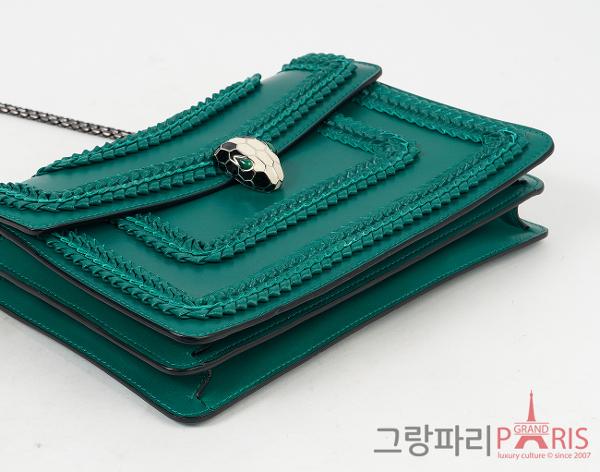 불가리 세르펜티 포에버 숄더백 그린