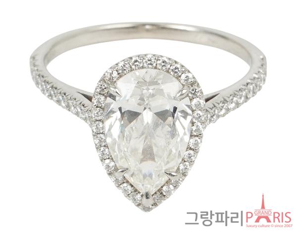 티파니앤코 티파니 솔리스트 페어 쉐입 헤일로 웨딩 링 2.13ct