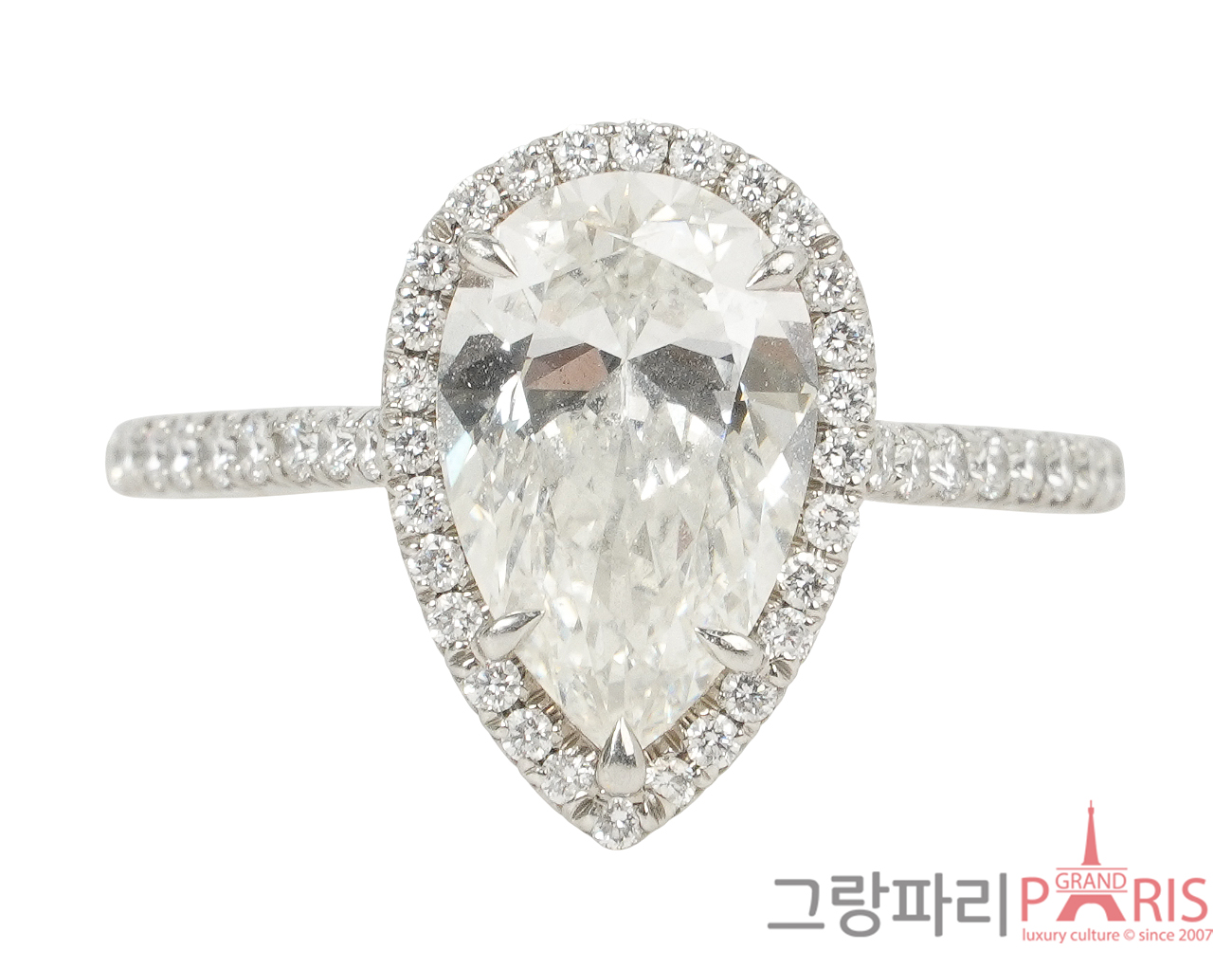 티파니앤코 티파니 솔리스트 페어 쉐입 헤일로 웨딩 링 2.13ct