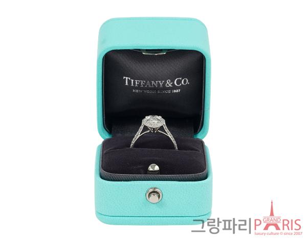 티파니앤코 티파니 솔리스트 페어 쉐입 헤일로 웨딩 링 2.13ct