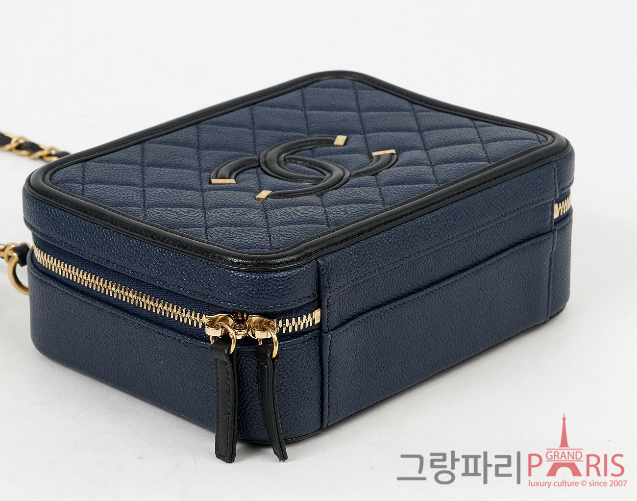 샤넬 코스메틱 케이스 네이비 블랙