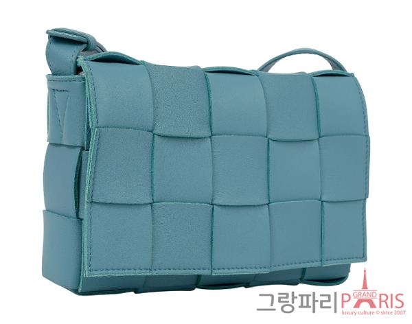 보테가 베네타 카세트백 스피어민트