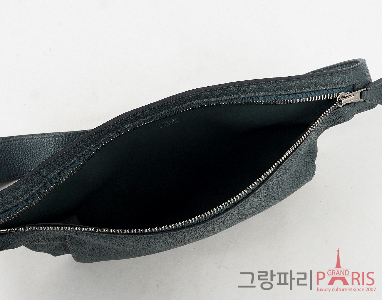 에르메스 울트라플라 크로스 벨트백 블루 오라주 은장 Z