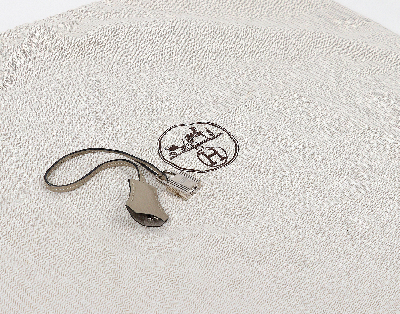 에르메스 벌킨 35 그리스 아스팔트 은장 O