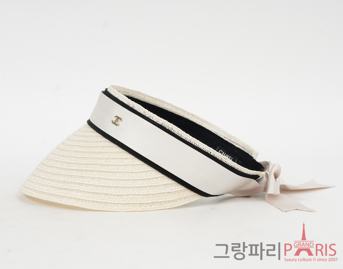 샤넬 CC 썬 바이저 화이트 M