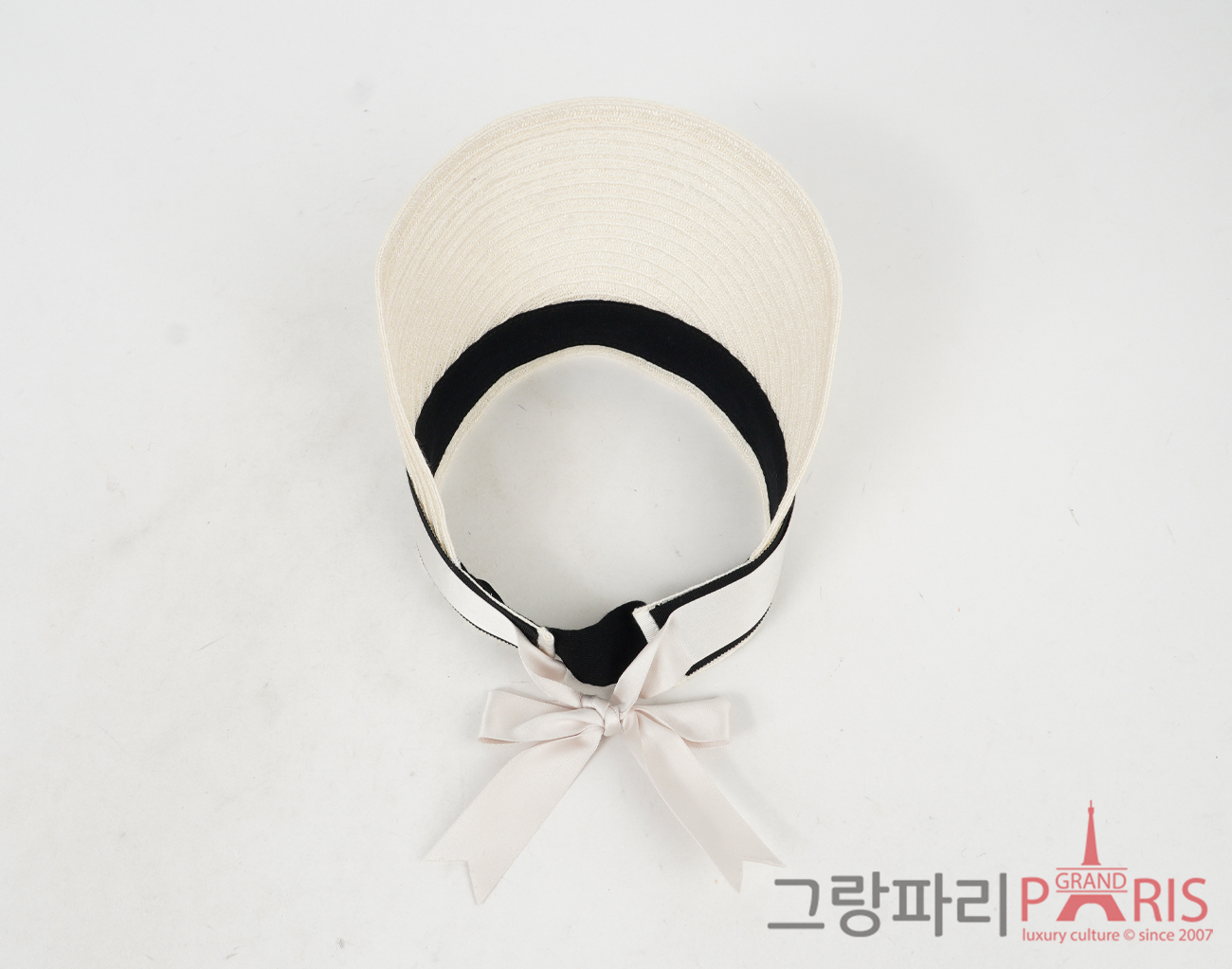 샤넬 CC 썬 바이저 화이트 M