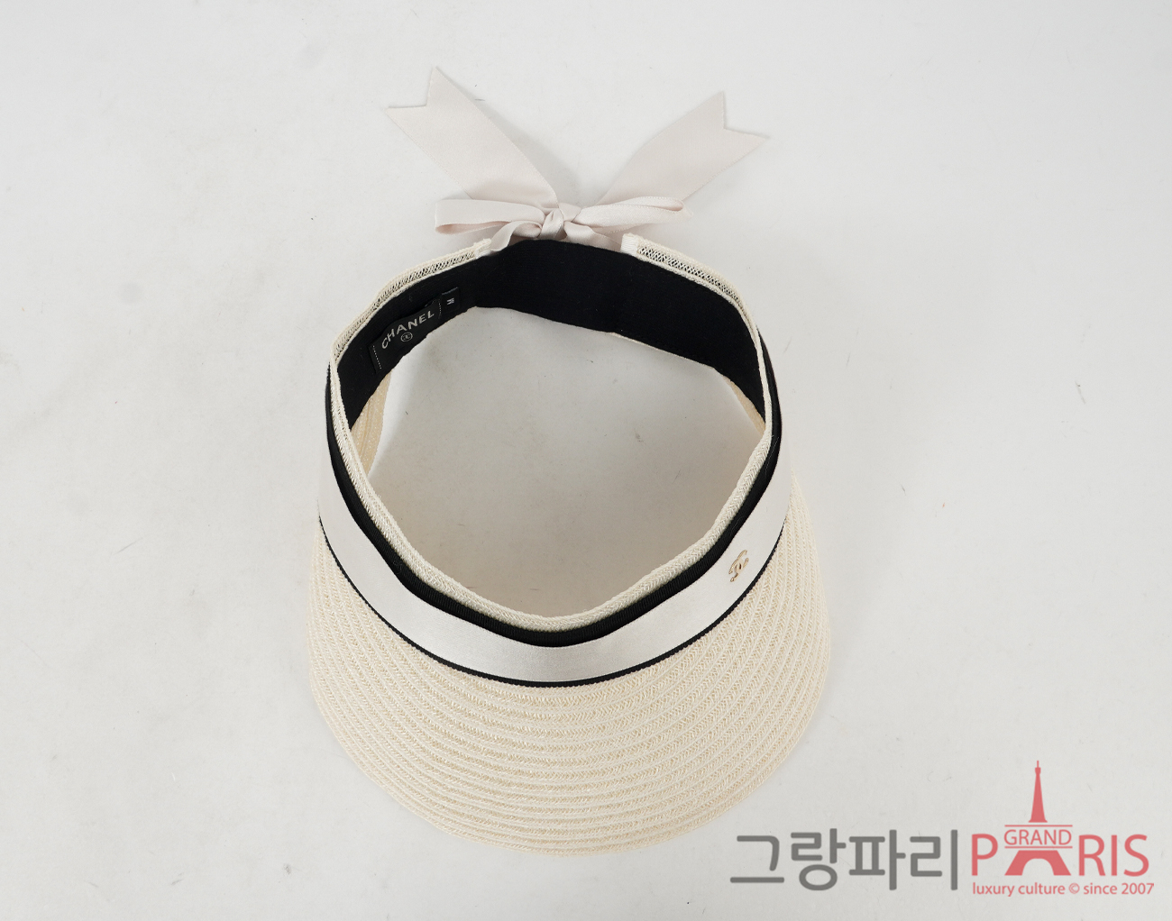 샤넬 CC 썬 바이저 화이트 M