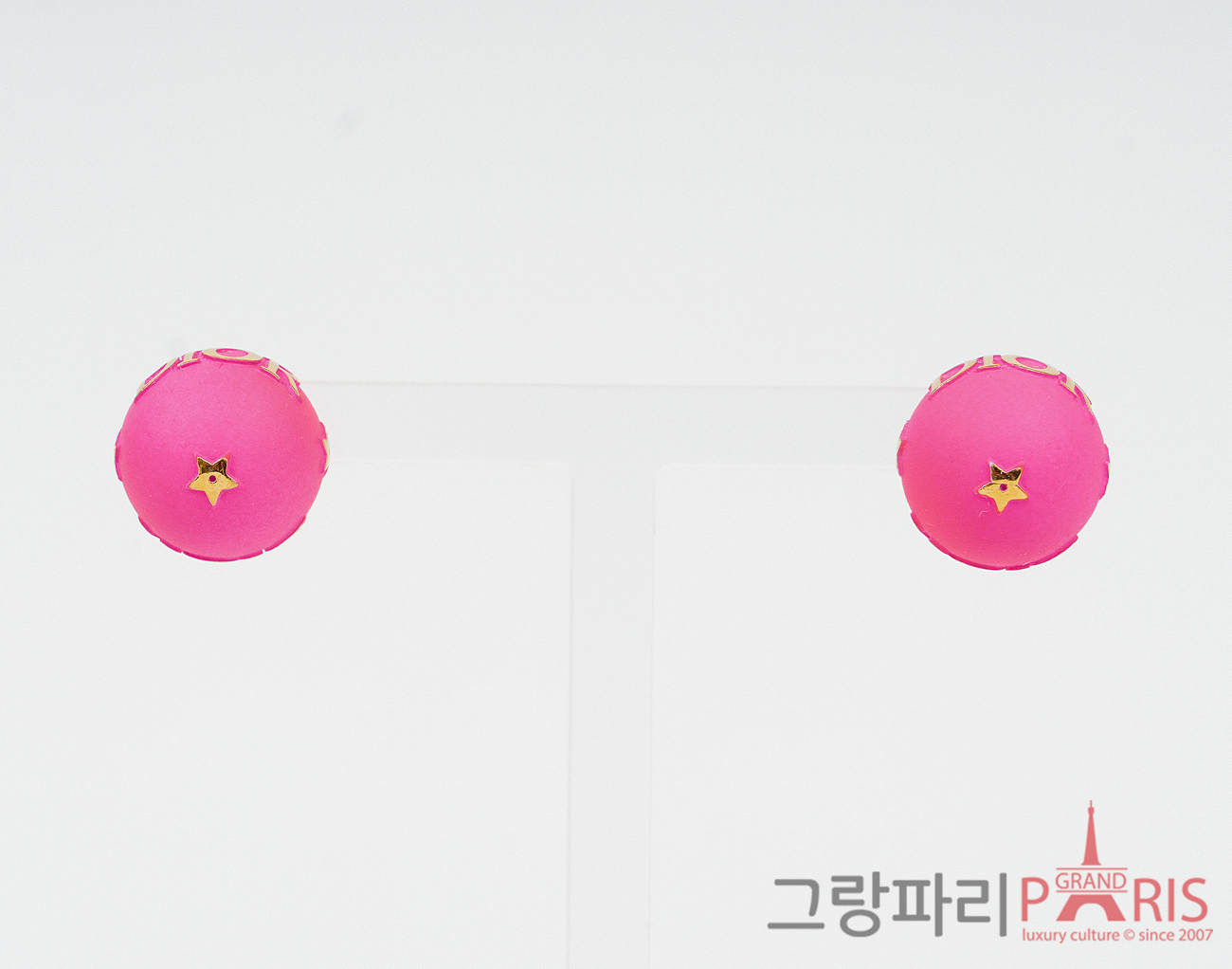 디올 트라이벌 이어링 플로레센트 핑크