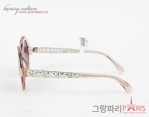 샤넬 라운드 레터링 선글라스 핑크