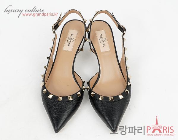 발렌티노 락스터드 슬링백 블랙 37