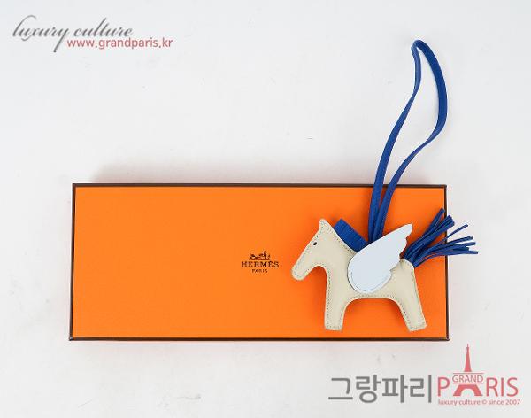 에르메스 페가수스 로데오 PM 크레 블루 프랑스 블루 브룸