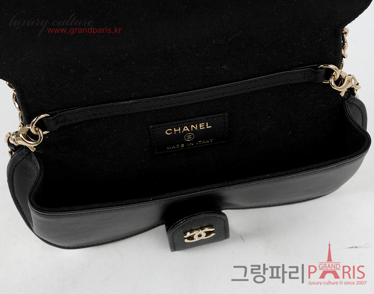 샤넬 체인 트리밍 선글라스 케이스 크로스백 블랙 샴페인 골드 캐비어