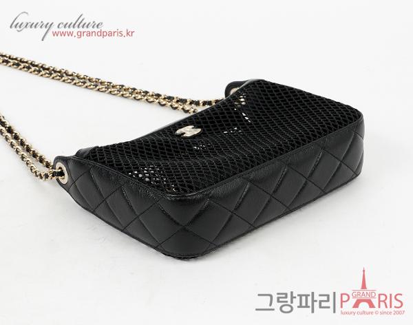 샤넬 메쉬 체인 미니백 블랙 샴페인골드