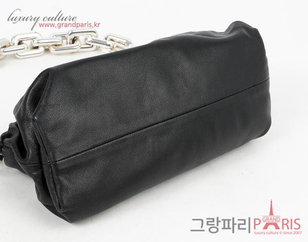 보테가 베네타 레더 체인 파우치백 블랙