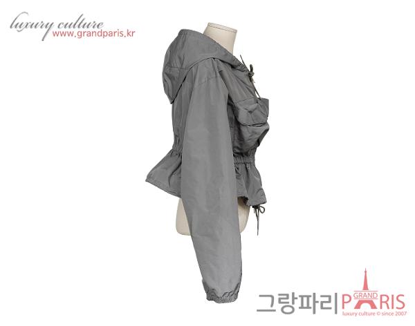 미우미우 테그니컬 드로스트링 재킷 그레이 42