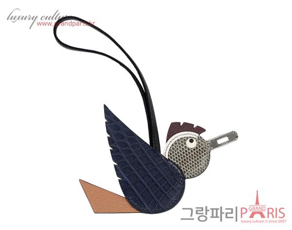 에르메스 버디 백참 터치 블루 마린 그리스 퐁세 루즈 셀리에 베이지 드 바이마르 나타 은장 W