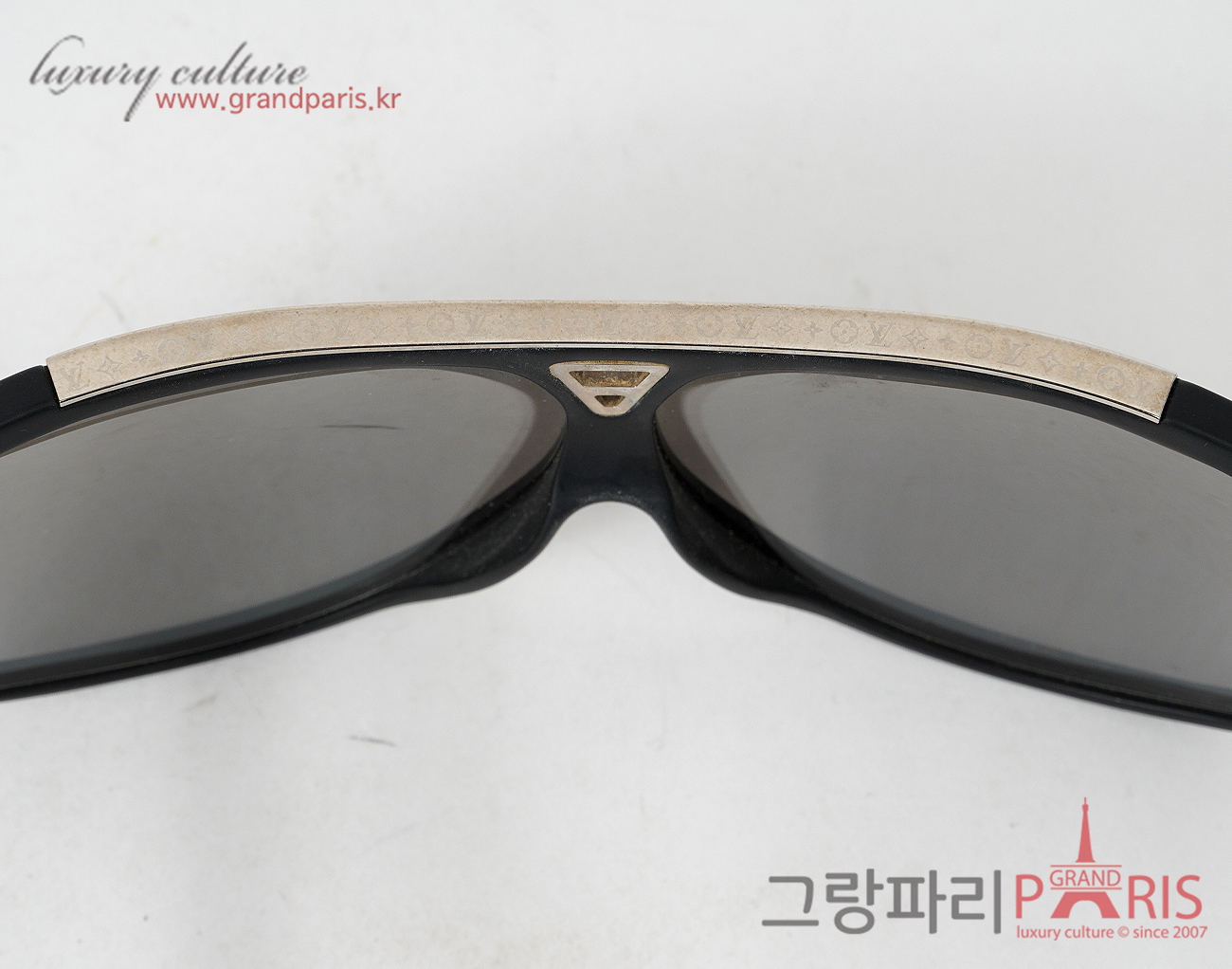 루이비통 에비던스 선글라스 매트 블랙 실버