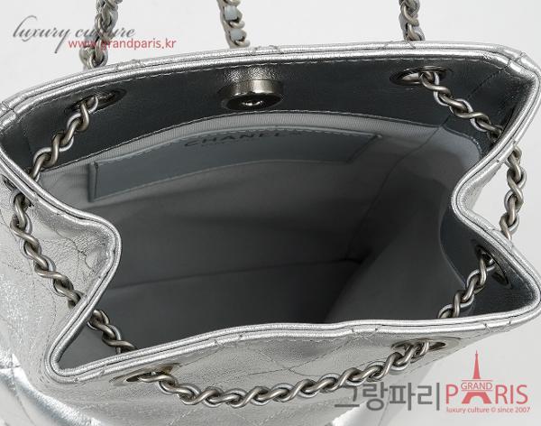 샤넬 투포켓 백팩 실버 빈티지 은장 메탈릭 램스킨