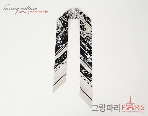 에르메스 트윌리 페스티벌 데 아마조네스 반다나 그레주 블랙 블랑