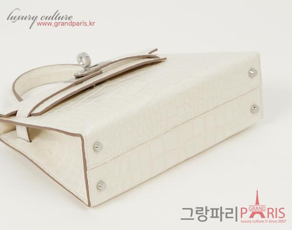 에르메스 미니 켈리 II 보레알 새틴 엘리게이터 나타 은장 W