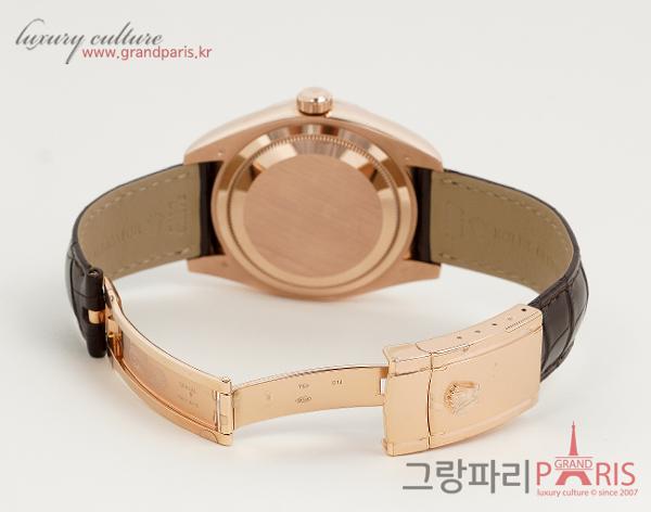로렉스 스카이드웰러 42mm 로즈골드 다크 로듐 다이얼 326135