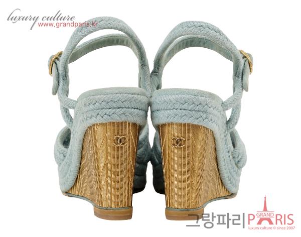 샤넬 웨지 샌들 라이트 블루 골드 35C