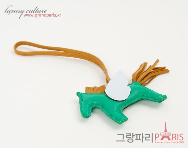 에르메스 페가수스 로데오 PM 멘테 세잠 블루 브룸