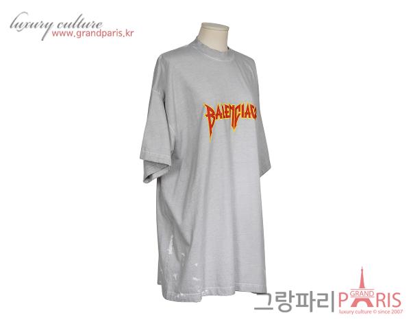 발렌시아가 메탈 오버사이즈 티셔츠 그레이 2