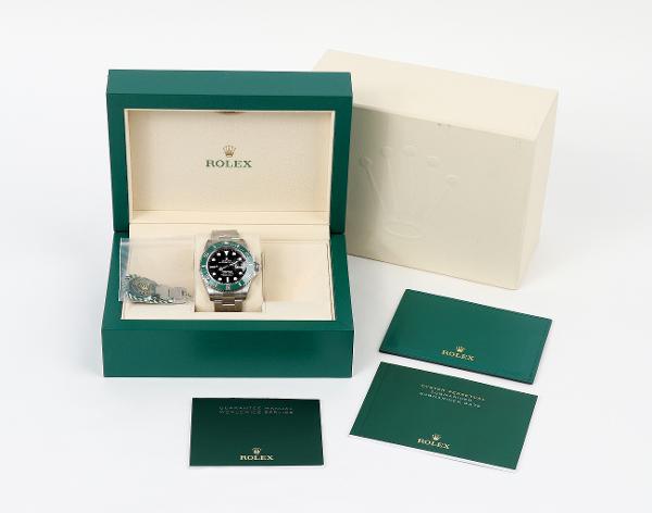 로렉스 서브마리너 41mm 스틸 그린 블랙 다이얼 스타벅스 126610LV