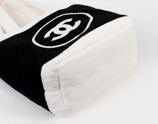 샤넬 비치 타올 토트백 블랙 화이트