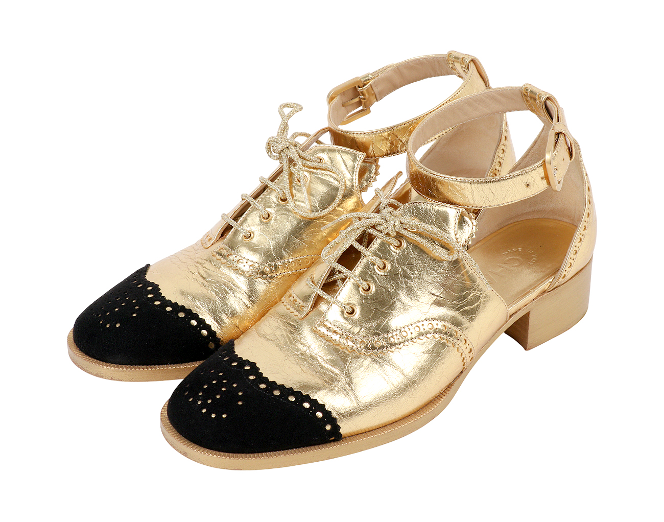 샤넬 CC 브로그 레이스업 앵클 스트랩 샌들 골드 블랙 38 1/2