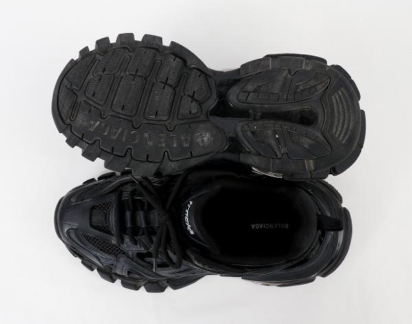 발렌시아가 트랙 스니커즈 트리플 블랙 37