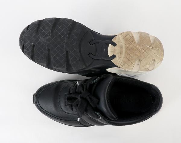 샤넬 로우탑 스니커즈 블랙 화이트 37 1/2