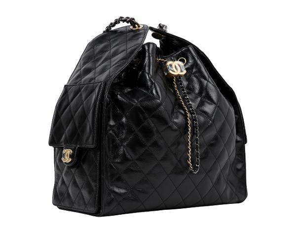 샤넬 25백 미듐 블랙 골드 루테늄 샤이니 크럼플드 카프스킨