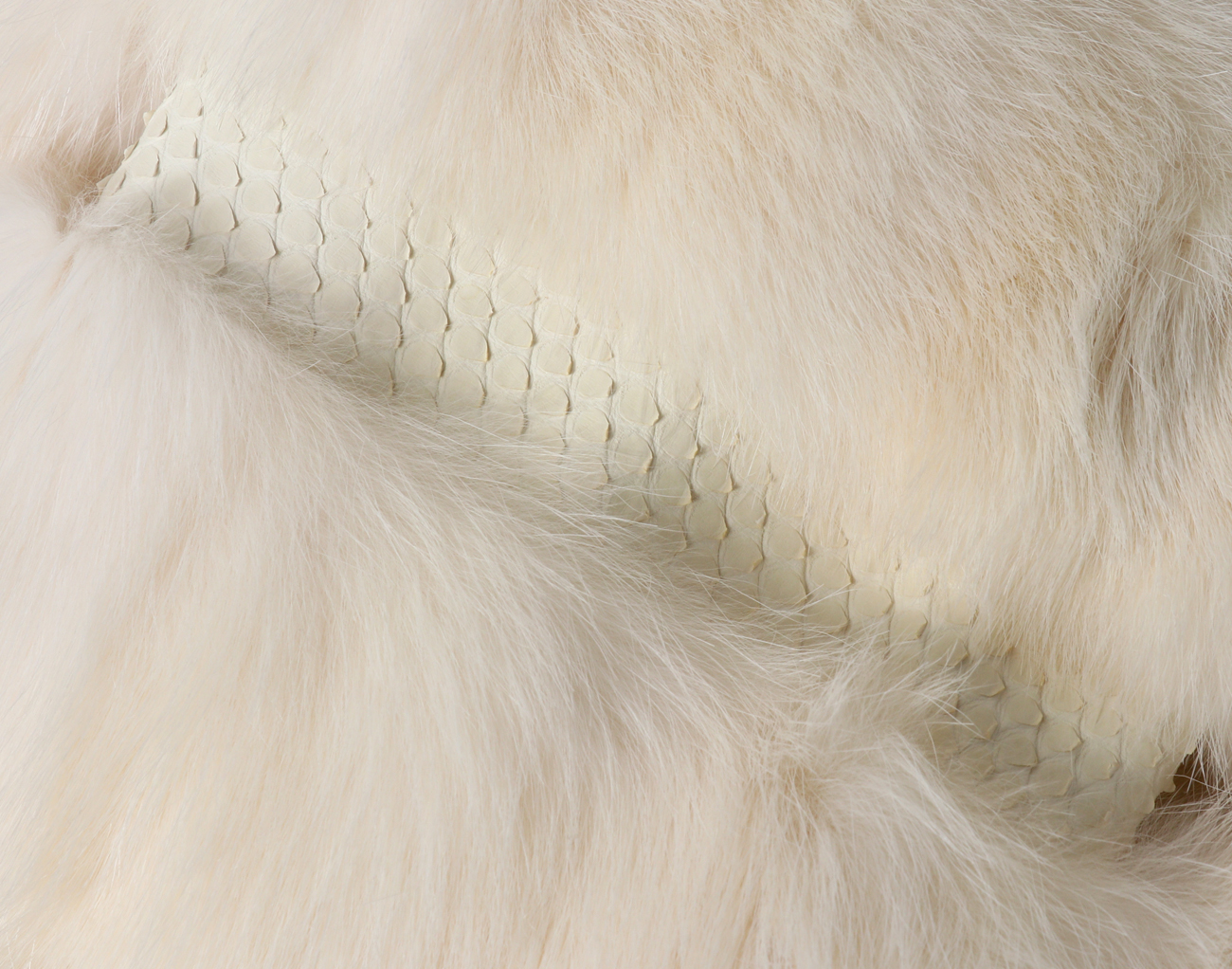 브라스키 파이톤 트리밍 세이블 코트 화이트 42