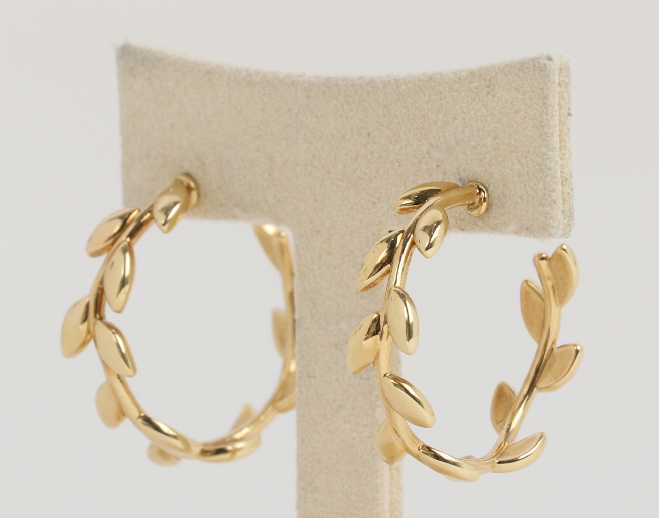 티파니앤코 팔로마 피카소 올리브 리프 후프 이어링 옐로우골드