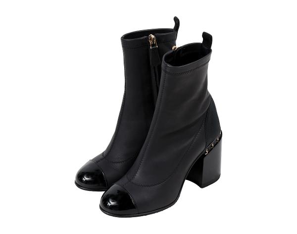 샤넬 캡 토 체인 트리밍 앵클 부츠 블랙 36 1/2C