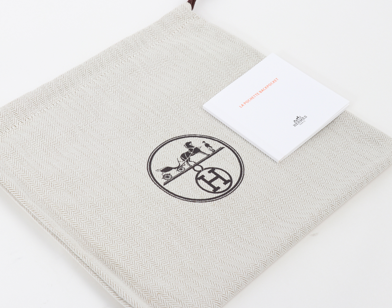 에르메스 백포켓 파우치 30 블랙 금장 Z