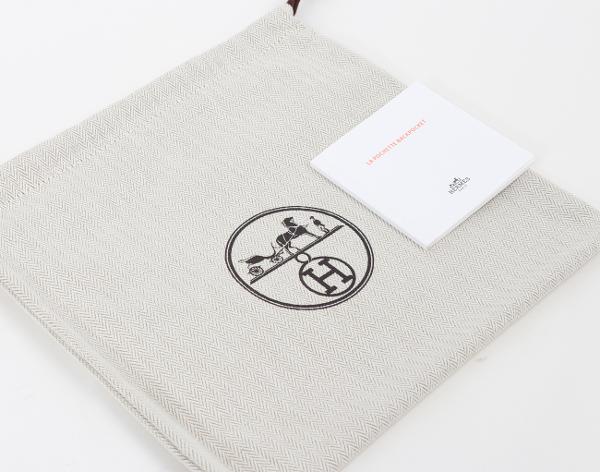 에르메스 백포켓 파우치 30 블랙 금장 Z