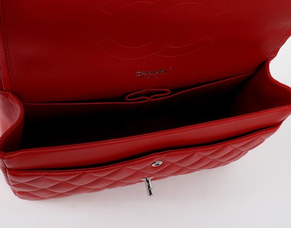 샤넬 클래식 라지 레드 은장 램스킨