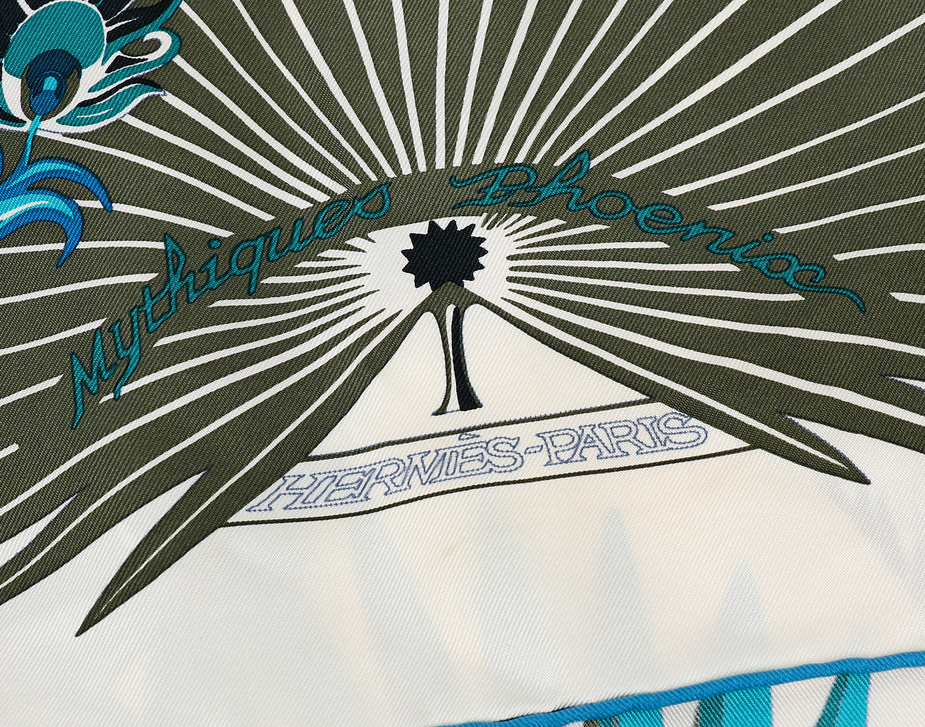 에르메스 까레 스카프 90 미티크 피닉스 콜로리아주 아이보리 터콰이즈 카키