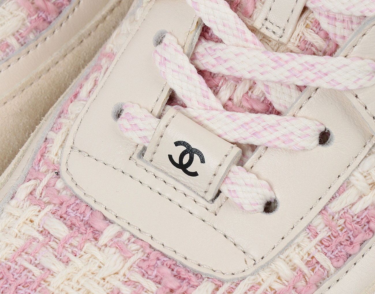 샤넬 트위드 스니커즈 핑크 에크루 37