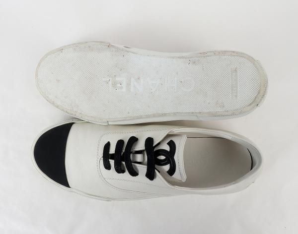 샤넬 캡 토 CC 스니커즈 화이트 블랙 37 1/2