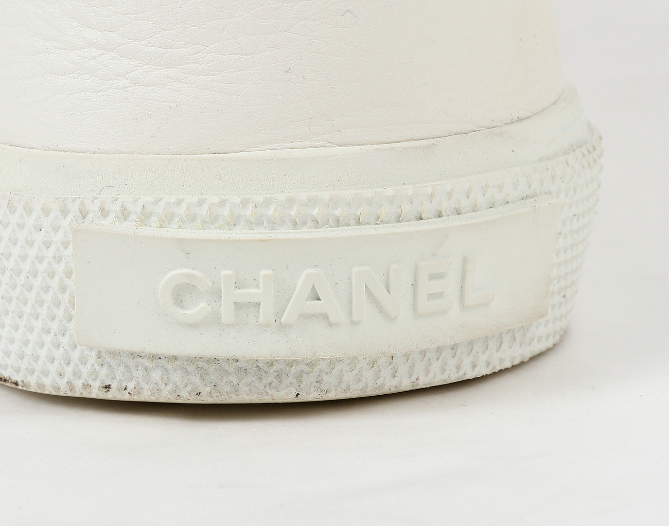 샤넬 캡 토 CC 스니커즈 화이트 블랙 37 1/2