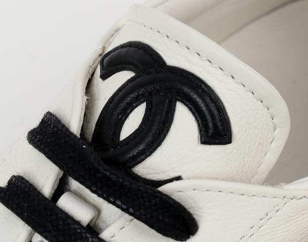 샤넬 캡 토 CC 스니커즈 화이트 블랙 37 1/2