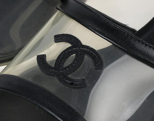 샤넬 PVC CC 뮬 블랙 37 1/2C