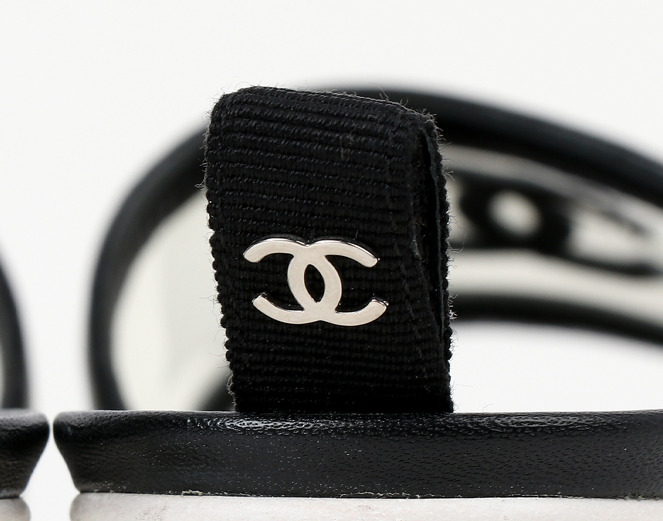 샤넬 PVC CC 뮬 블랙 37 1/2C