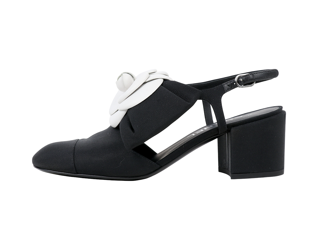 샤넬 까멜리아 슬링백 블랙 화이트 37C